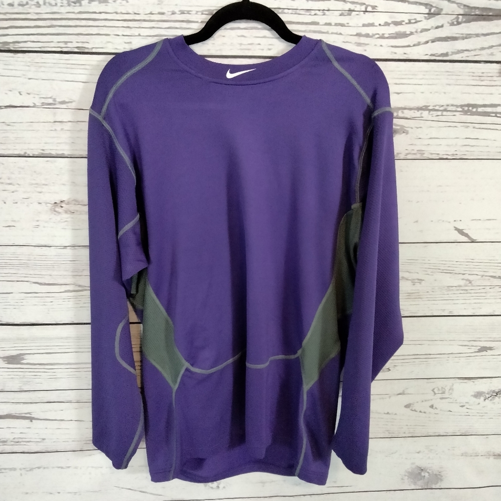 Pre-owned. "Nike Dry Fit" men's casual shirt
